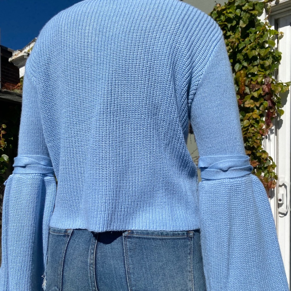 Blue Sweater - Picture 4 of 4